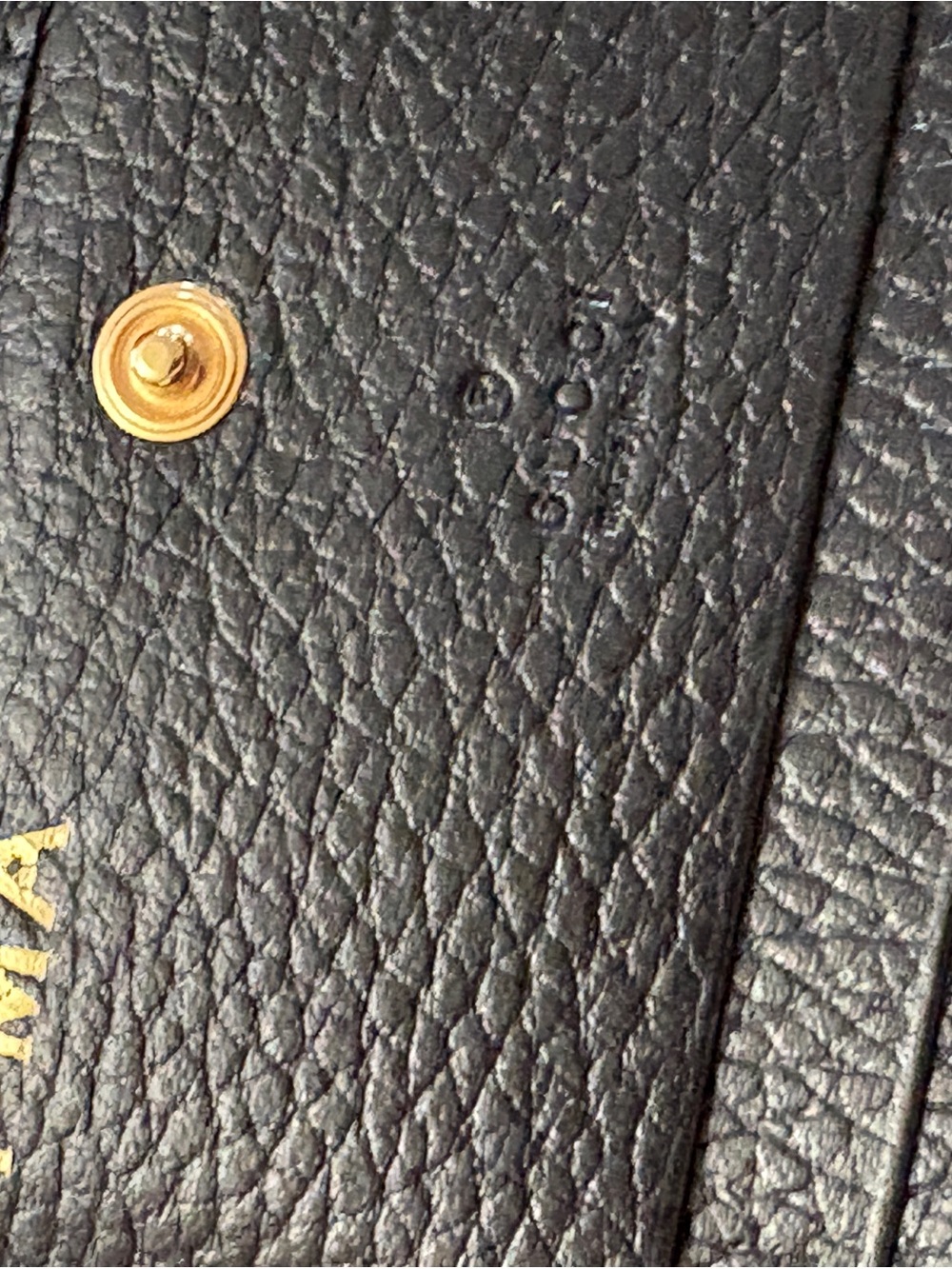 Gucci Black Pebbled Leather Small Bi-Fold Wallet with Gold Double G - Picture 10 of 14